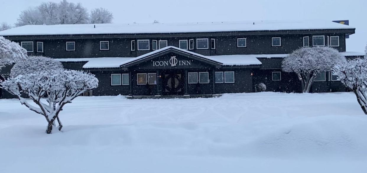 Icon Inn Елънсбърг Екстериор снимка